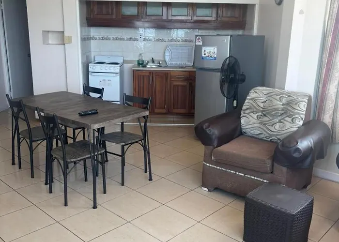 Apartamento Oceanview 2br Retreat At Fishermans Point Ocho Ríos