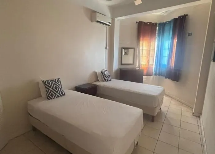 Oceanview 2br Retreat At Fishermans Point Apartamento